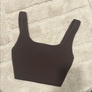 Aritzia Babaton Ribbed Crop Top